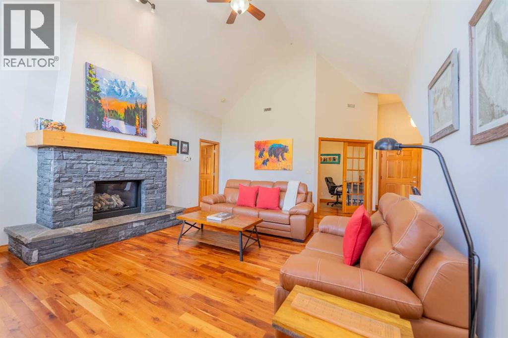 302, 801 Benchlands Trail, Canmore, Alberta  T1W 0B6 - Photo 3 - A2305043