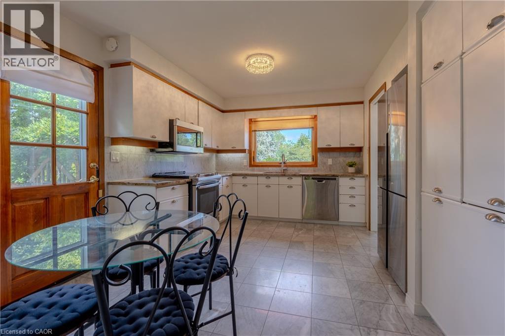 1129 Scenic Drive, Hamilton, Ontario  L9C 1H8 - Photo 8 - 40849965