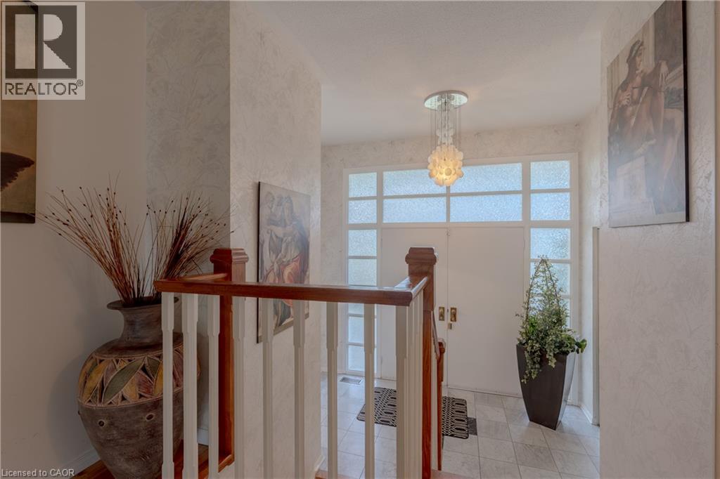 1129 Scenic Drive, Hamilton, Ontario  L9C 1H8 - Photo 6 - 40849965