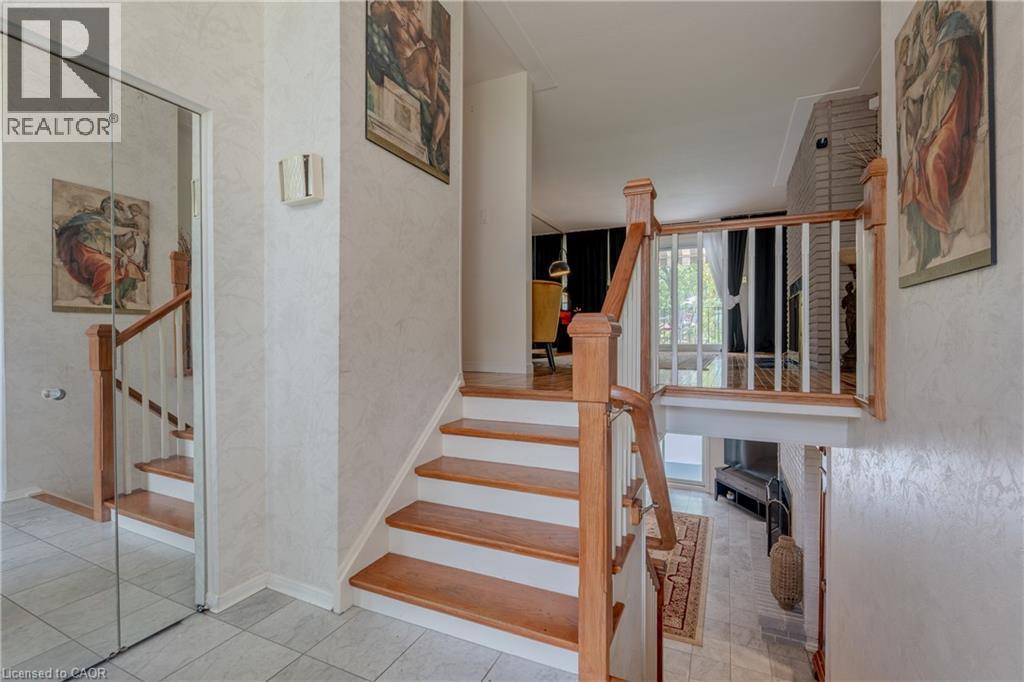 1129 Scenic Drive, Hamilton, Ontario  L9C 1H8 - Photo 5 - 40849965