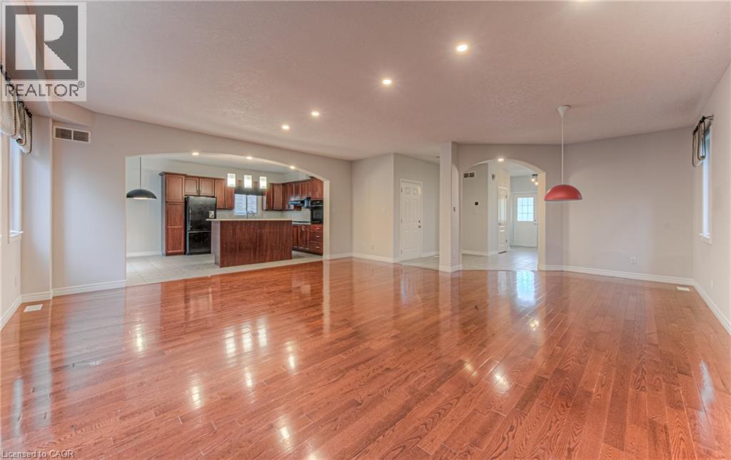 722 Salzburg Drive, Waterloo, Ontario  N2V 2N7 - Photo 8 - 40856168