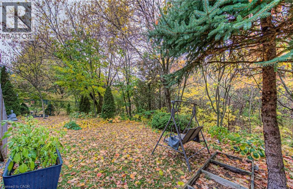 722 Salzburg Drive, Waterloo, Ontario  N2V 2N7 - Photo 37 - 40856168