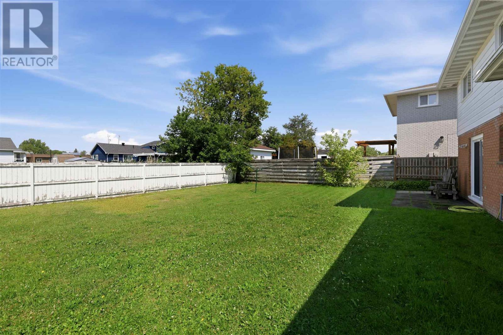 40 Norden Cres, Sault Ste. Marie, Ontario  P6B 5T2 - Photo 38 - SM262256