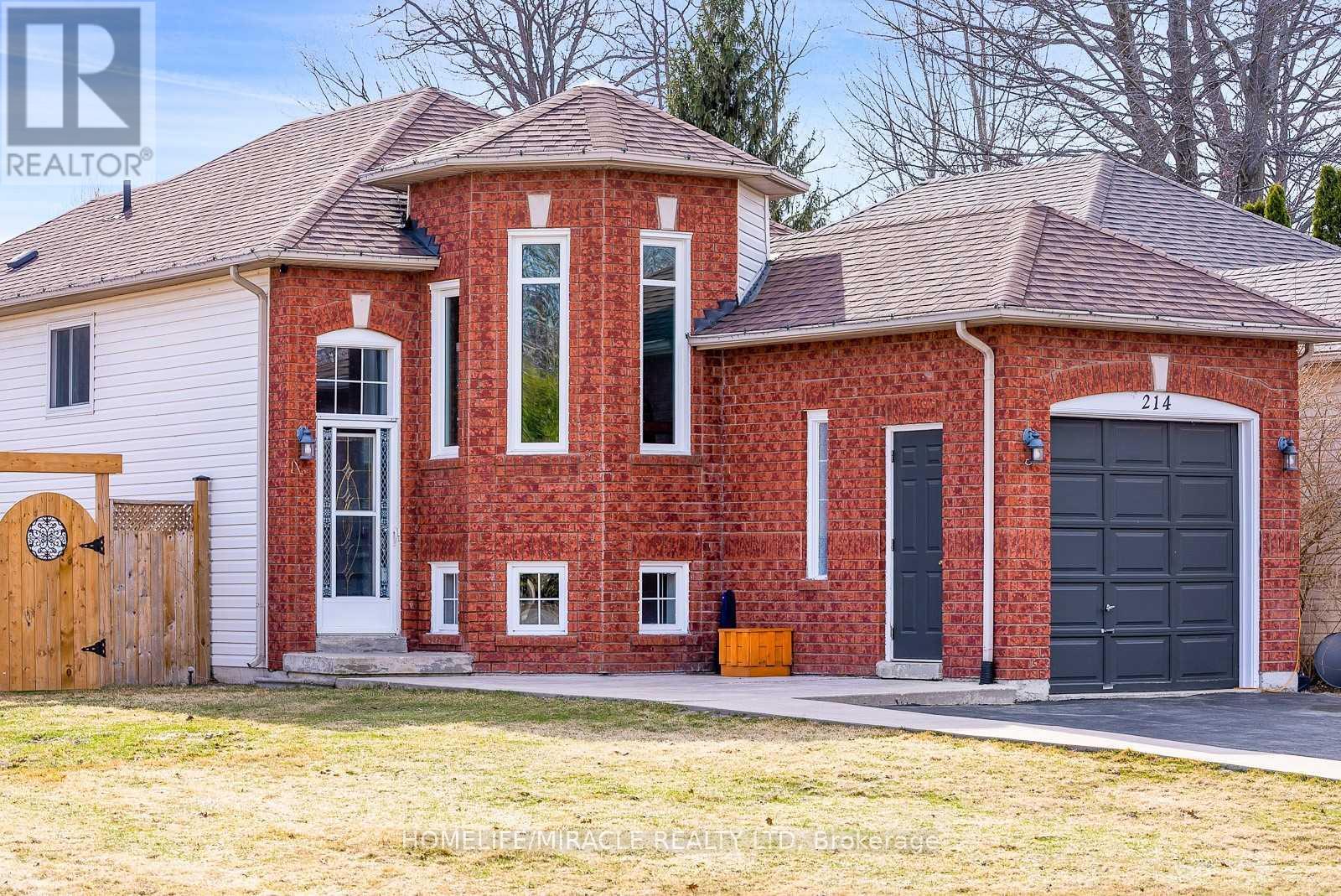 214 Dyer Drive, Wasaga Beach, Ontario L9Z 1E5 - Photo 2 - S13694144