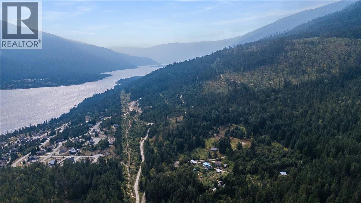 7025 Rogers Road, Balfour, British Columbia V1L 6S5 - Photo 2 - 10397833