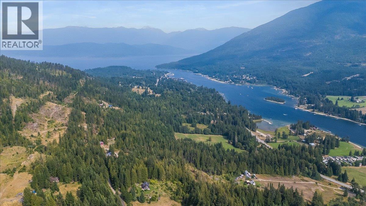 7025 Rogers Road, Balfour, British Columbia V1L 6S5 - Photo 4 - 10397833