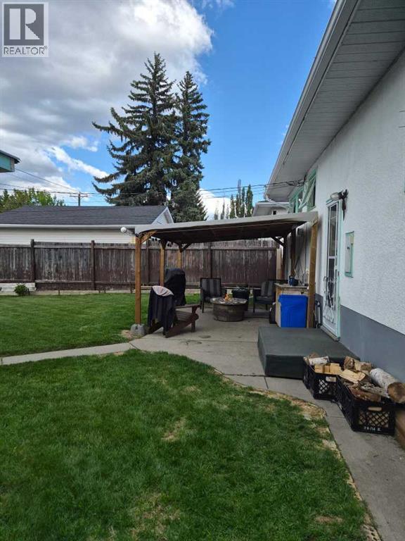 126 Springwood Drive SW, Calgary, Alberta  T2W 0K5 - Photo 25 - A2316658