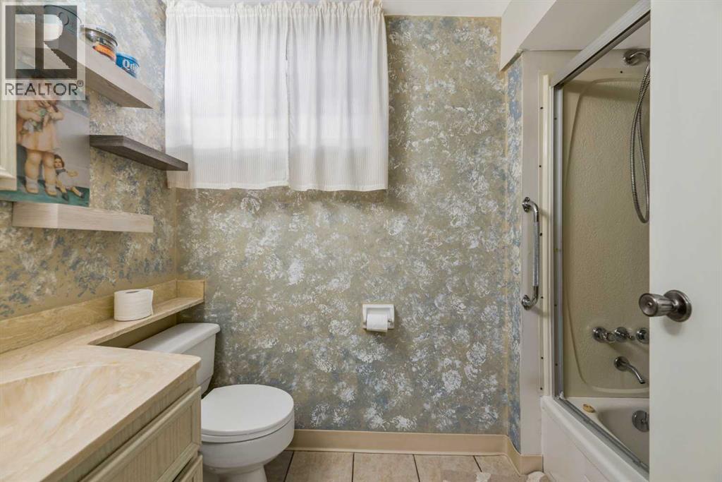 126 Springwood Drive SW, Calgary, Alberta  T2W 0K5 - Photo 20 - A2316658
