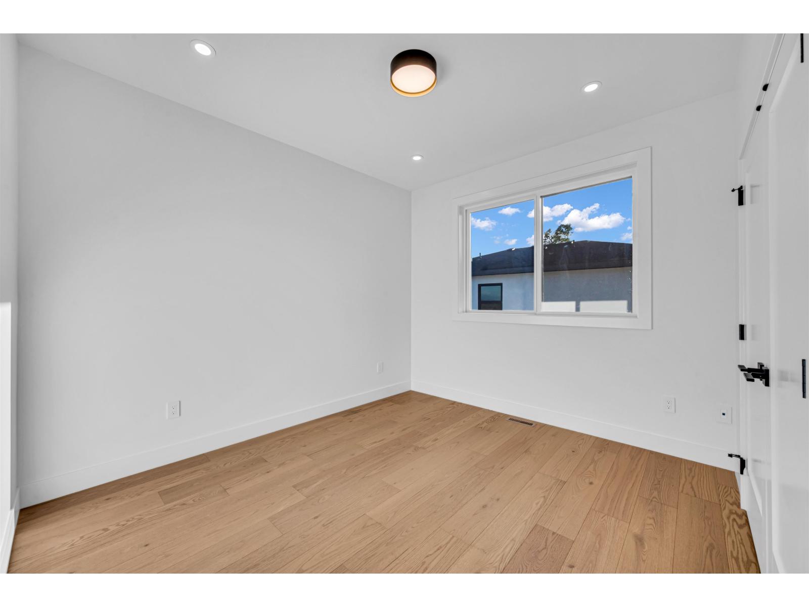 6911 205 Street, Langley, British Columbia  V2Y 1R2 - Photo 28 - R3157502