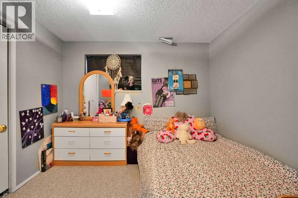 3429 Cedarille Drive SW, Calgary, Alberta  T2W 3J3 - Photo 33 - A2339014