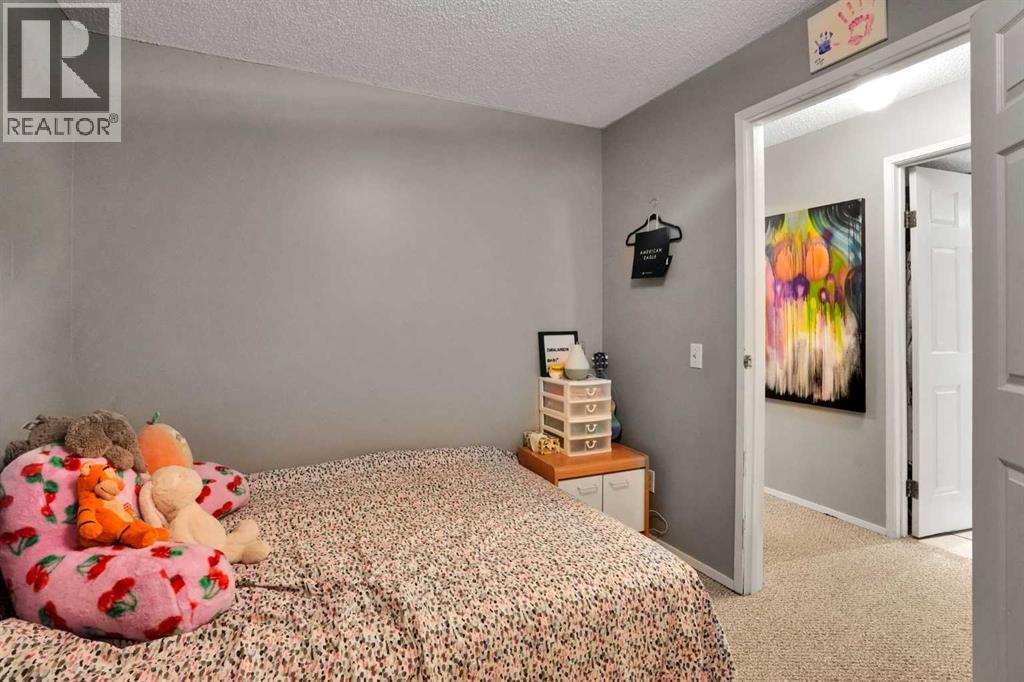 3429 Cedarille Drive SW, Calgary, Alberta  T2W 3J3 - Photo 35 - A2339014