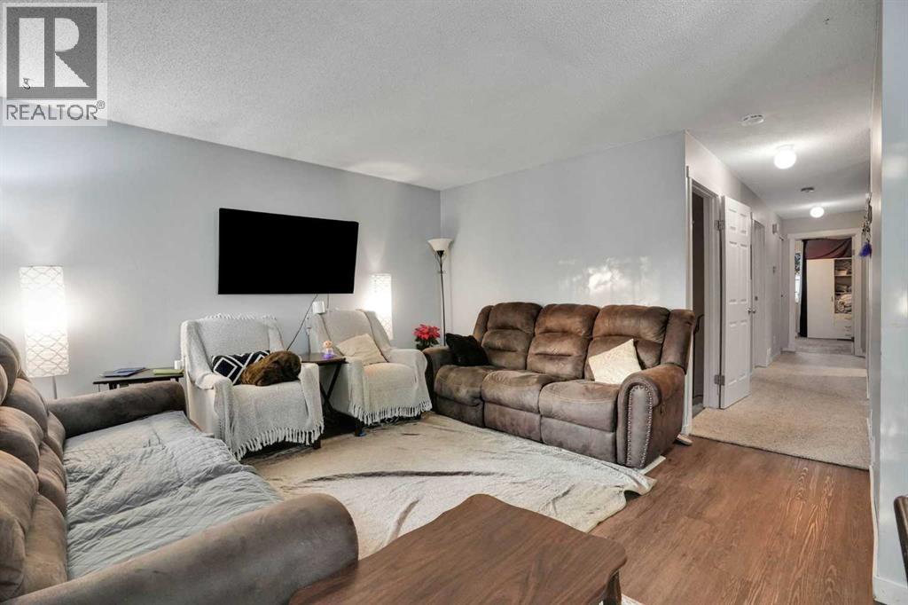 3429 Cedarille Drive SW, Calgary, Alberta  T2W 3J3 - Photo 12 - A2339014