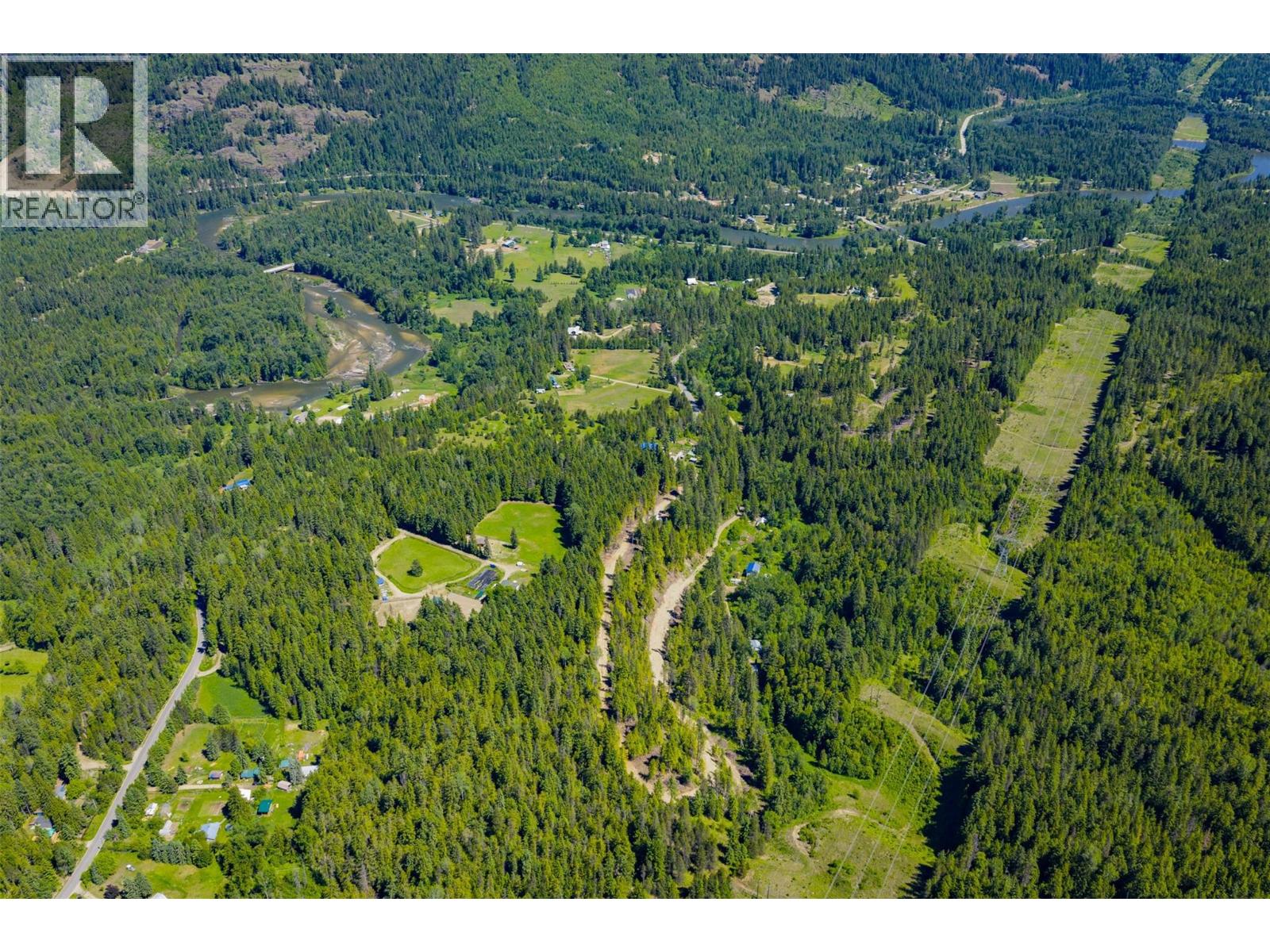 3945 Saunders Road, Passmore, British Columbia V0G 2J0 - Photo 28 - 10395877