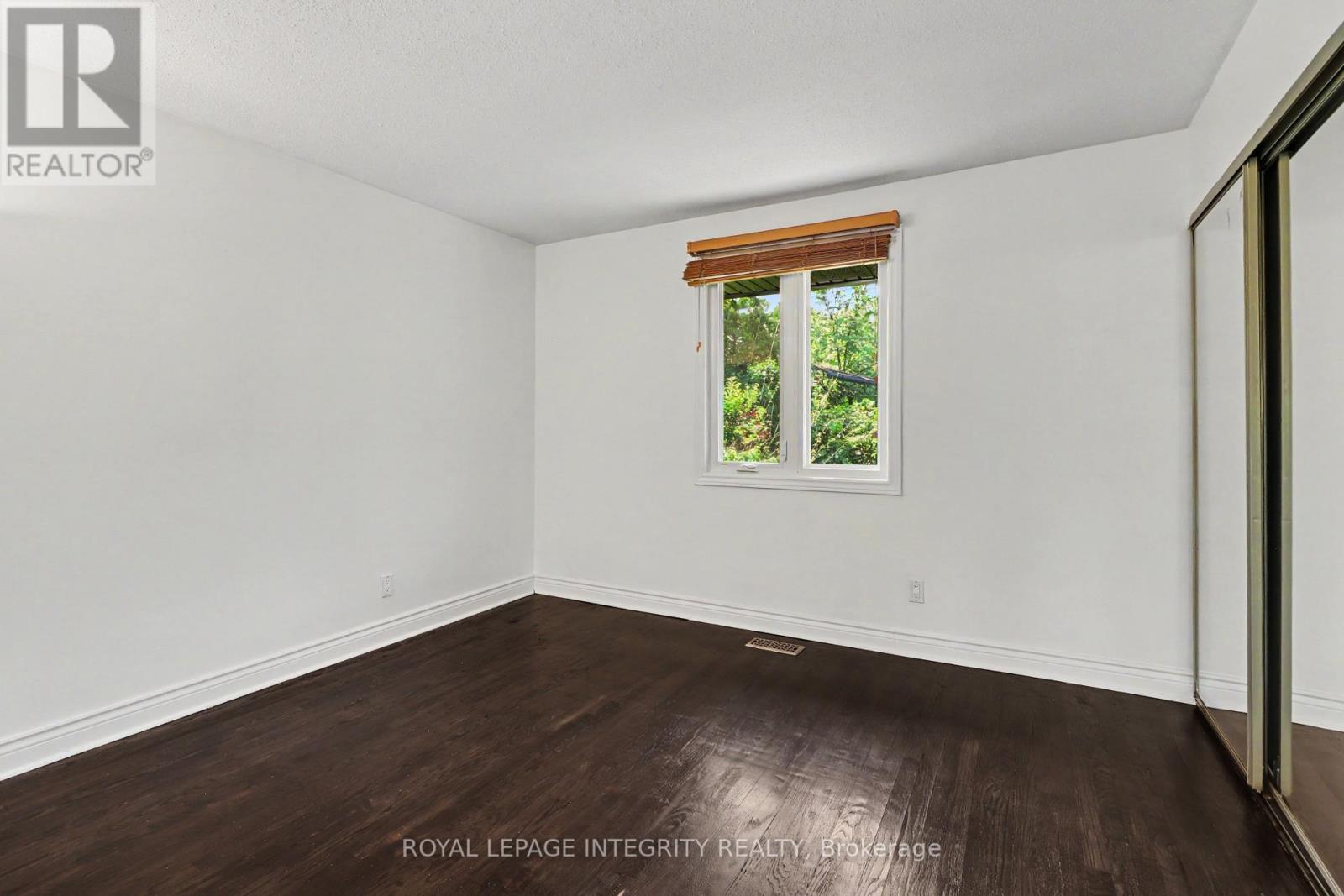 1034 Walkley Road, Ottawa, Ontario  K1V 6R2 - Photo 17 - X13697972