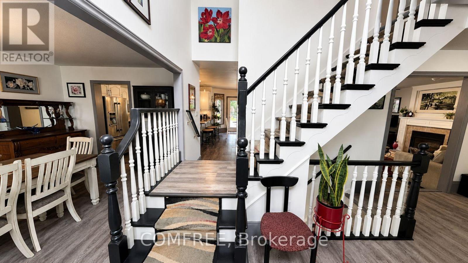 10 Sinclair Crescent, Aylmer, Ontario  N5H 3B7 - Photo 3 - X13697994