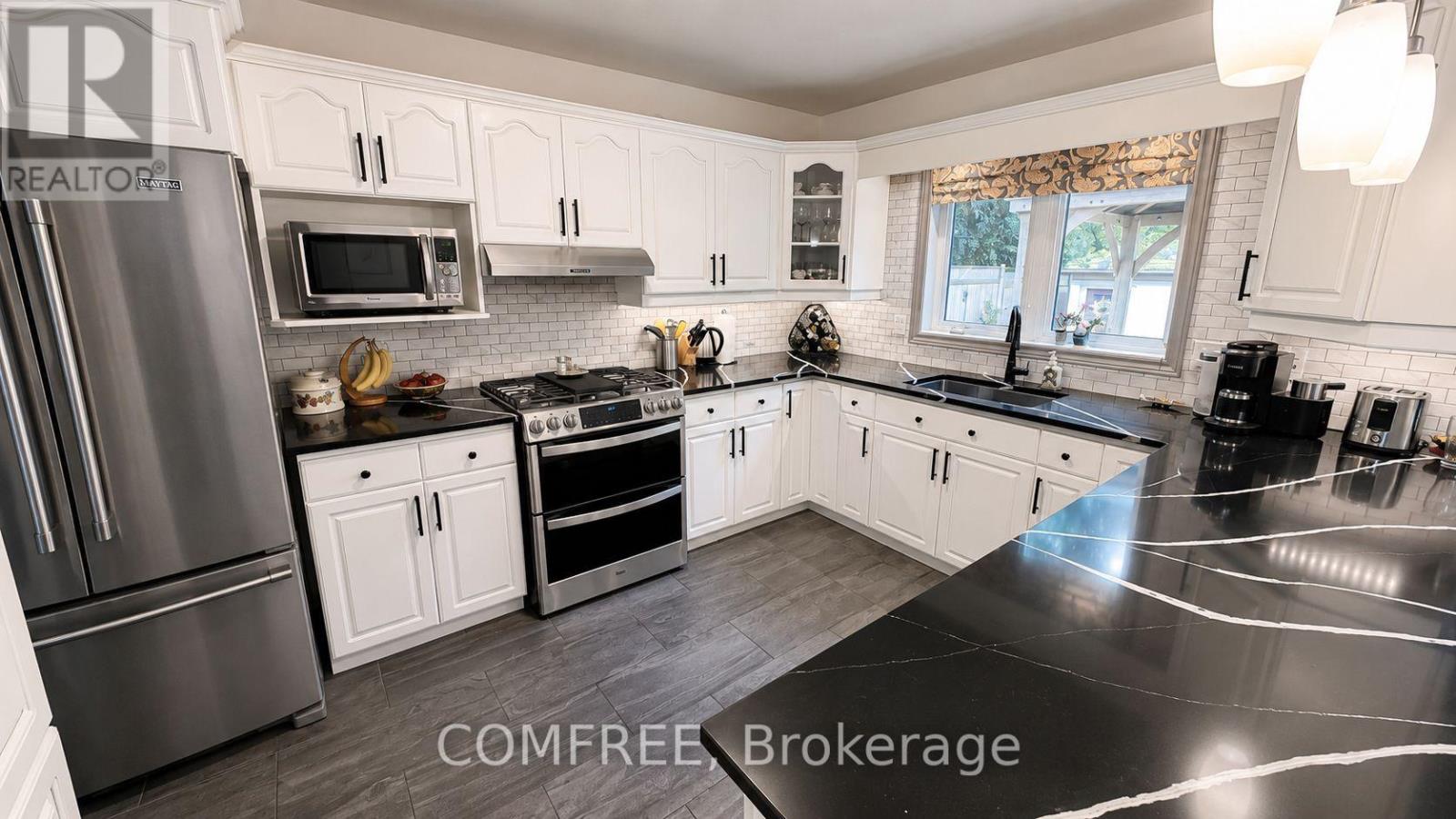 10 Sinclair Crescent, Aylmer, Ontario  N5H 3B7 - Photo 5 - X13697994