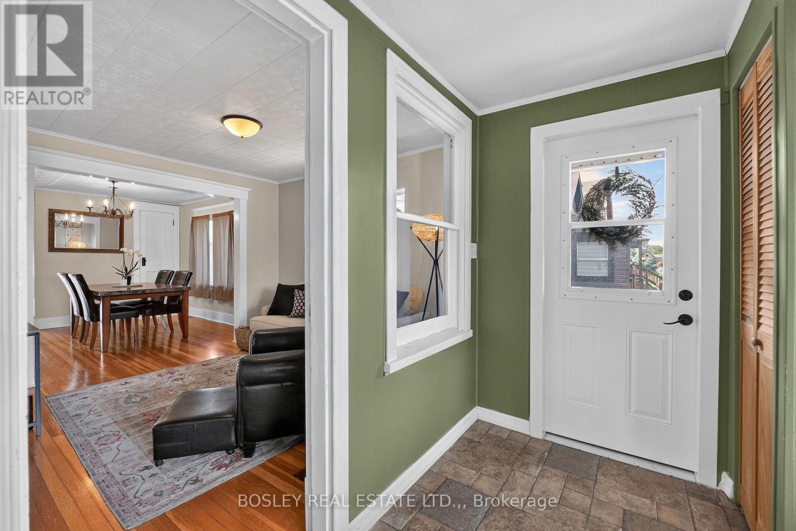 65 Christmas Street, Port Colborne, Ontario  L3K 1M4 - Photo 6 - X13697904