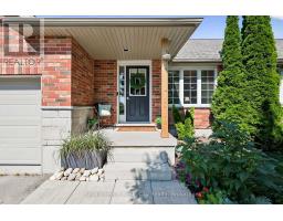 105 SPENCER DRIVE, Centre Wellington, Ontario