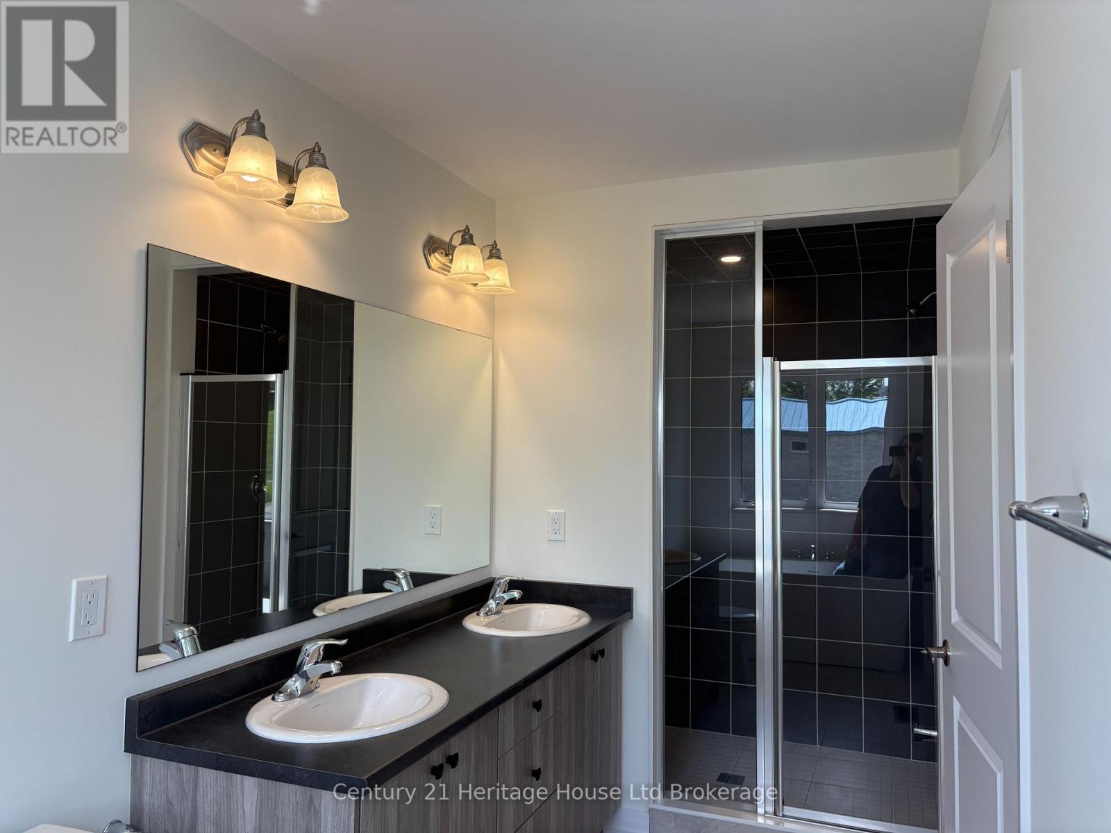 462 Jack Wilford Way, Woodstock, Ontario  N4S 0G4 - Photo 19 - X13697988