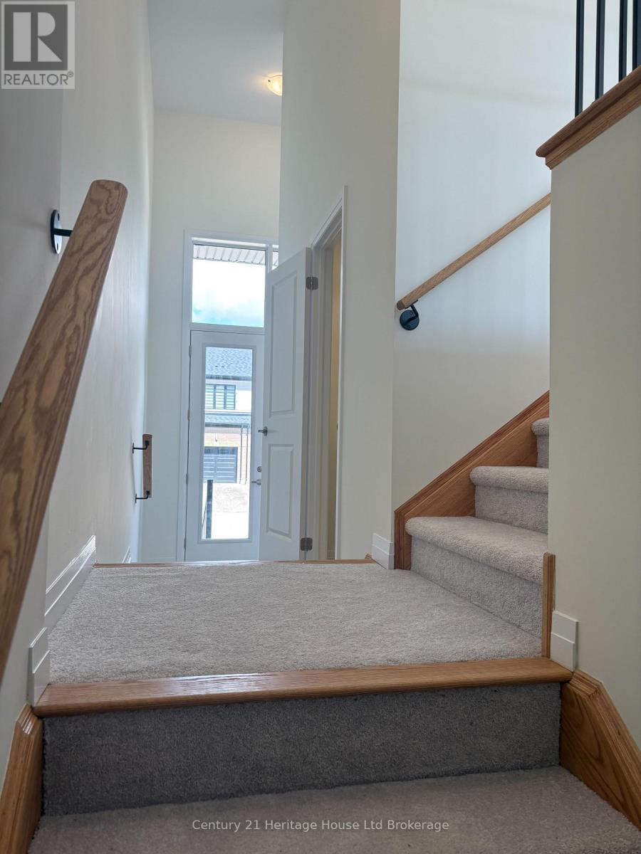 462 Jack Wilford Way, Woodstock, Ontario  N4S 0G4 - Photo 35 - X13697988