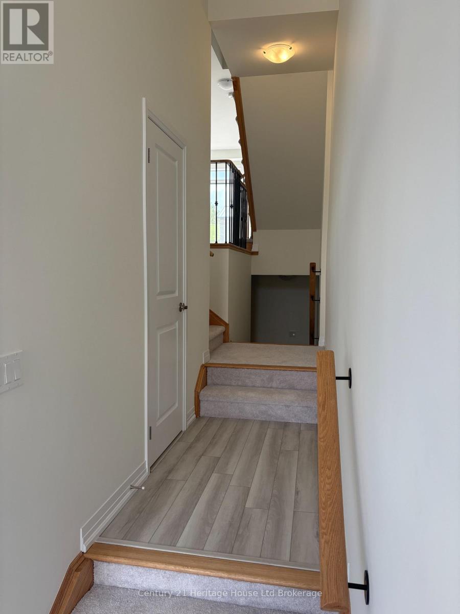 462 Jack Wilford Way, Woodstock, Ontario  N4S 0G4 - Photo 4 - X13697988
