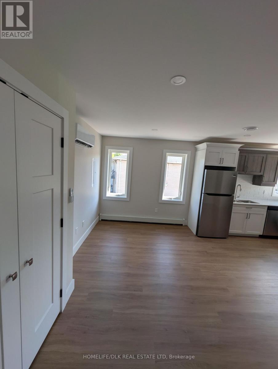 12 Scace Avenue, Brockville, Ontario  K6V 2A4 - Photo 11 - X13698000