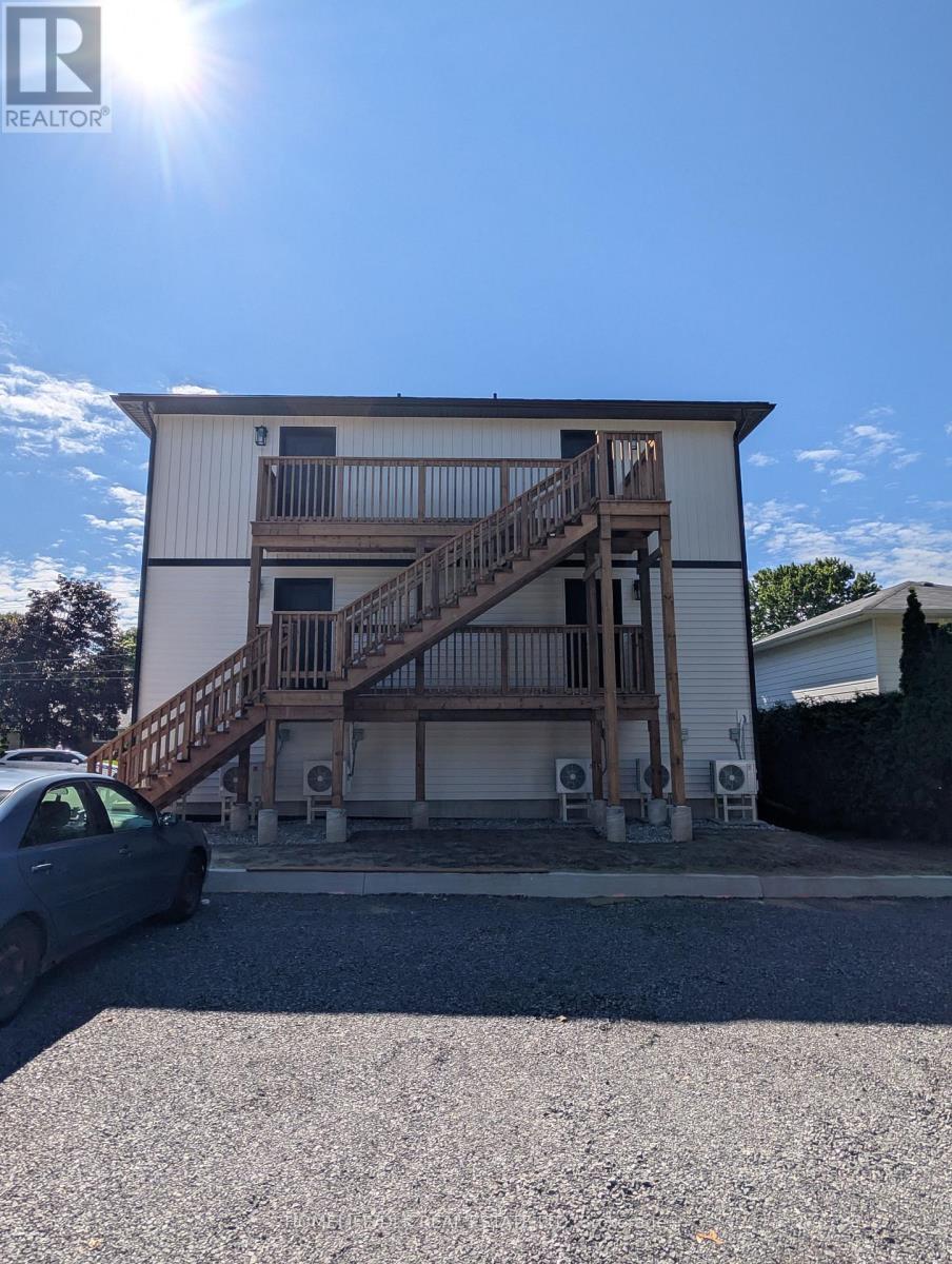 12 Scace Avenue, Brockville, Ontario  K6V 2A4 - Photo 15 - X13698000