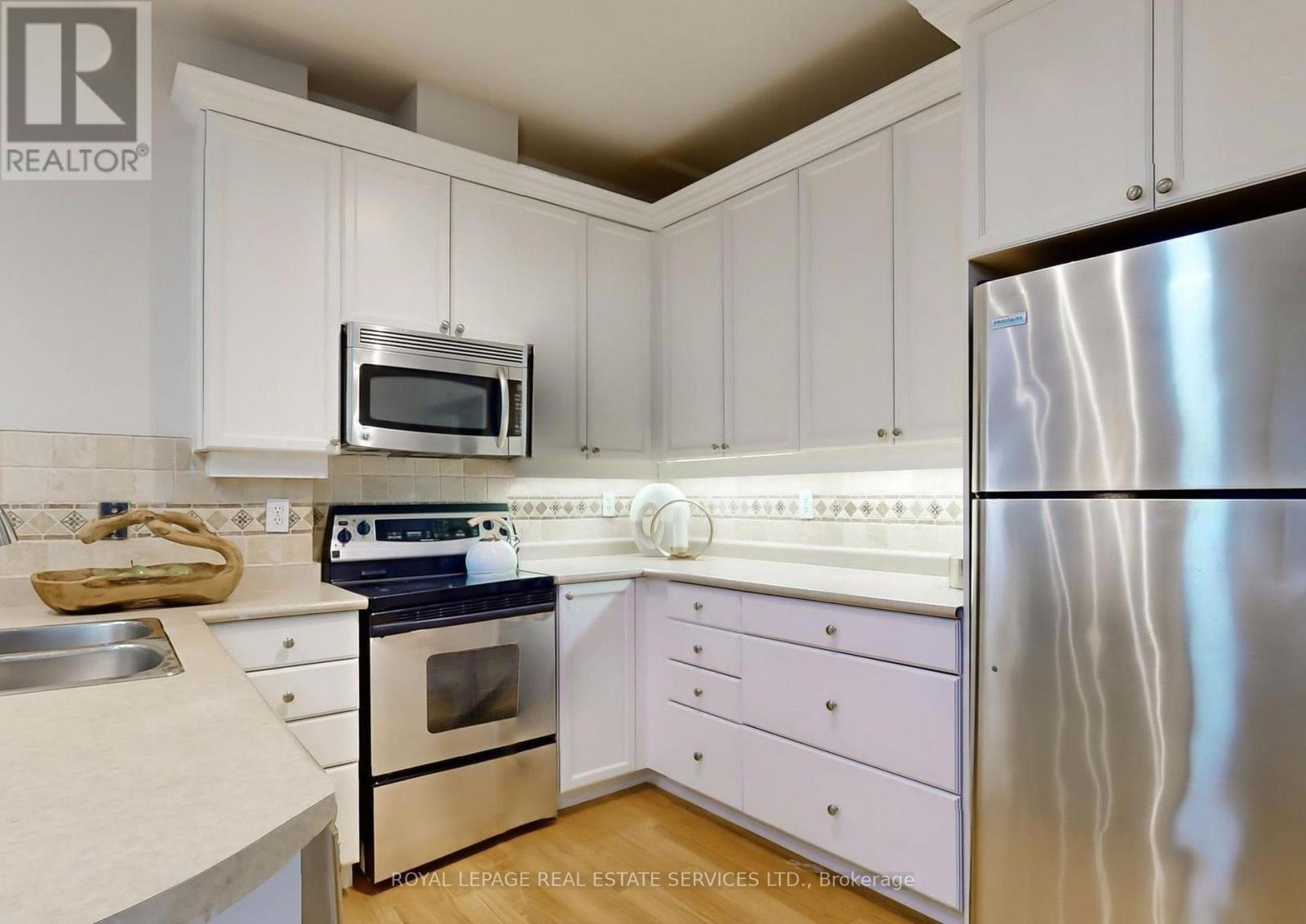 604 - 980 Yonge Street, Toronto, Ontario  M4W 3V8 - Photo 8 - C13697968