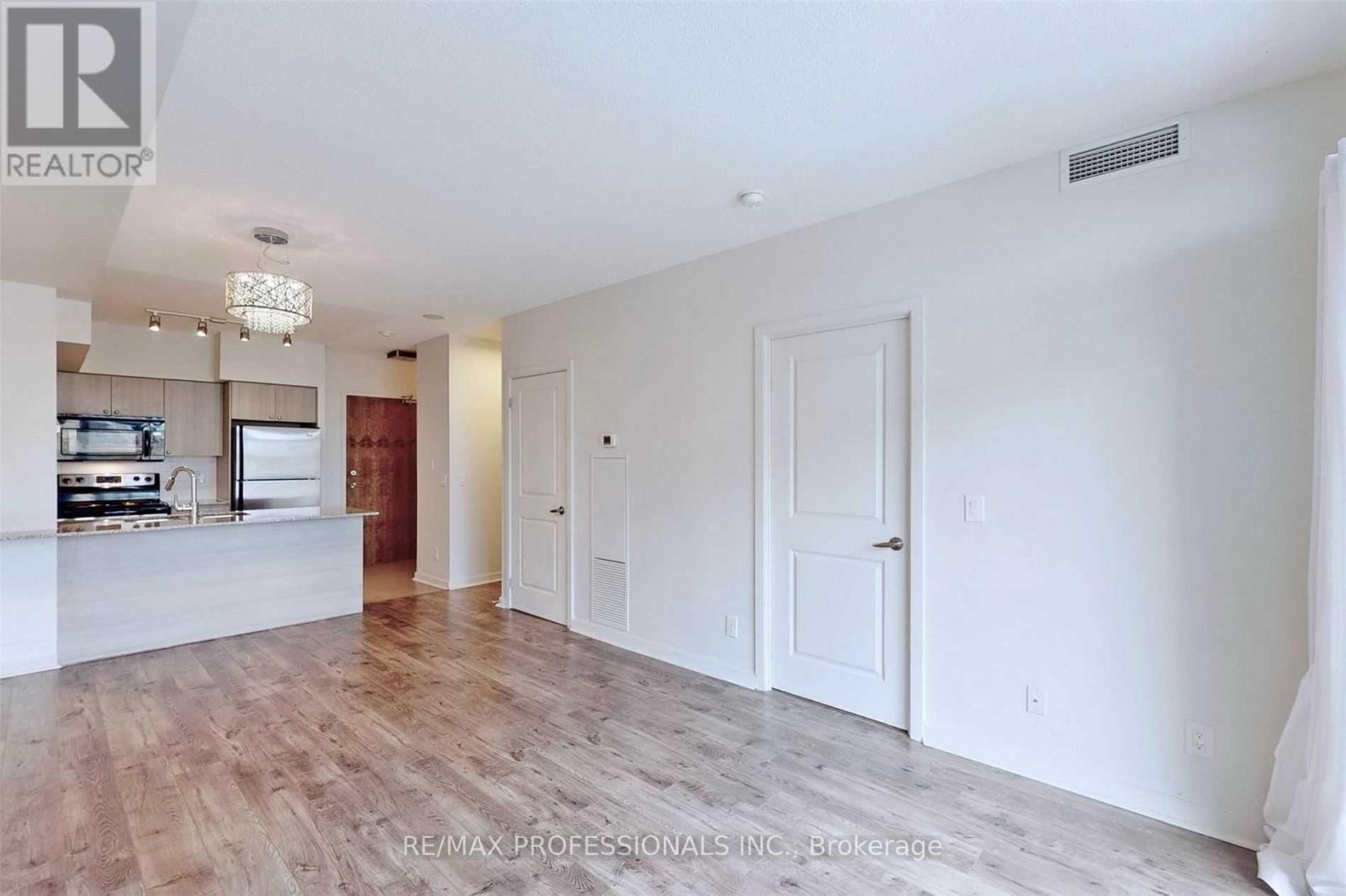 313 - 1235 Bayly Street, Pickering, Ontario  L1W 1L7 - Photo 13 - E13697978
