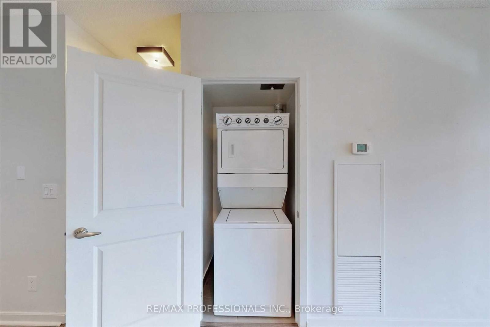 313 - 1235 Bayly Street, Pickering, Ontario  L1W 1L7 - Photo 23 - E13697978