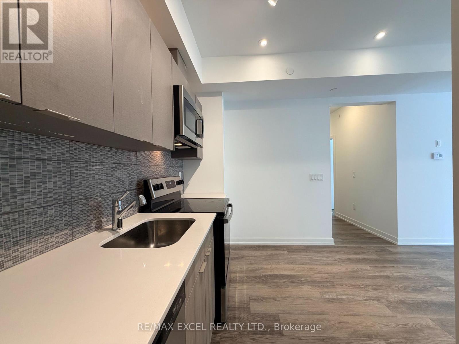 5 - 3069 Pharmacy Avenue, Toronto, Ontario  M1W 2H1 - Photo 10 - E13698020