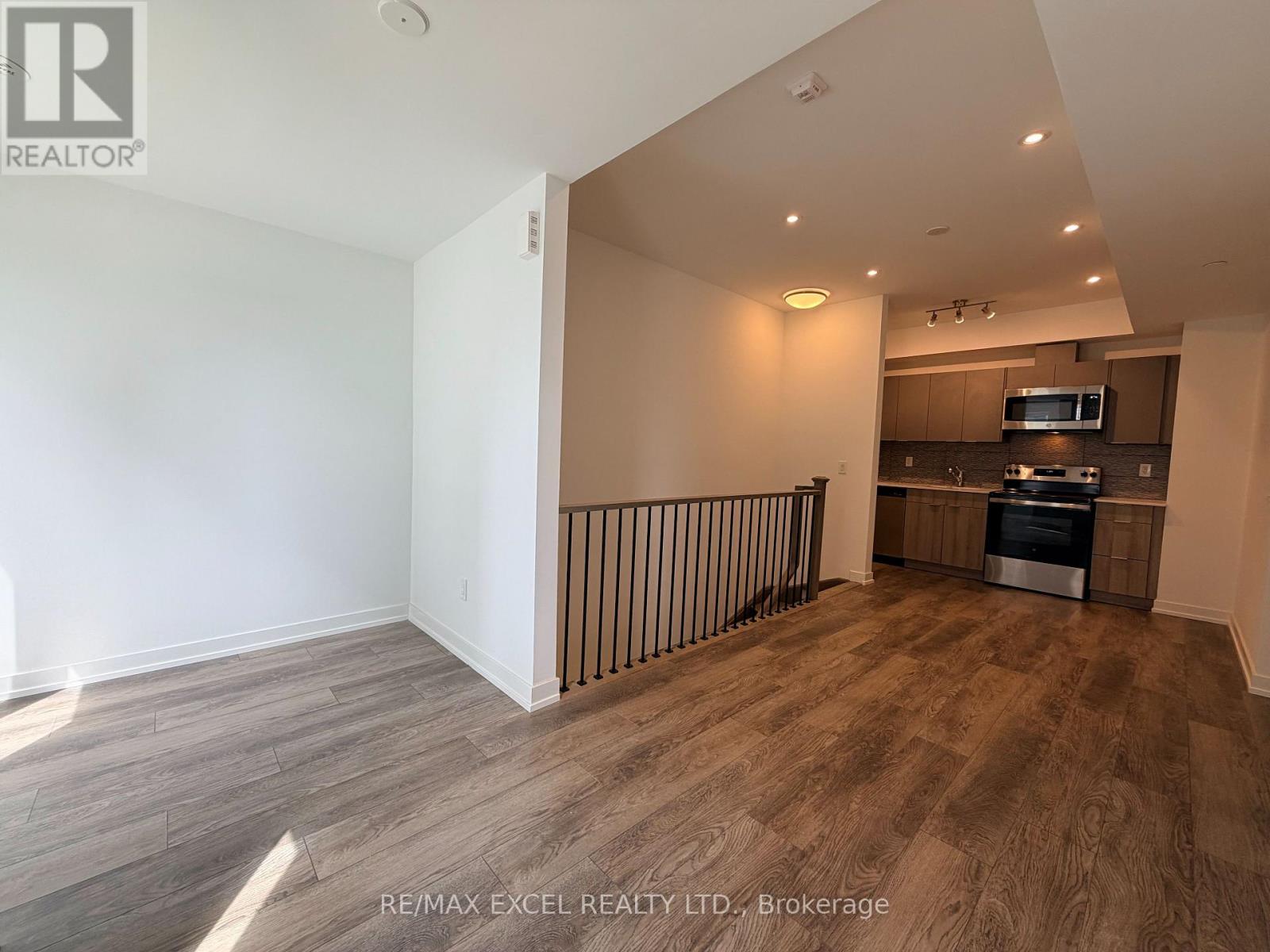 5 - 3069 Pharmacy Avenue, Toronto, Ontario  M1W 2H1 - Photo 11 - E13698020