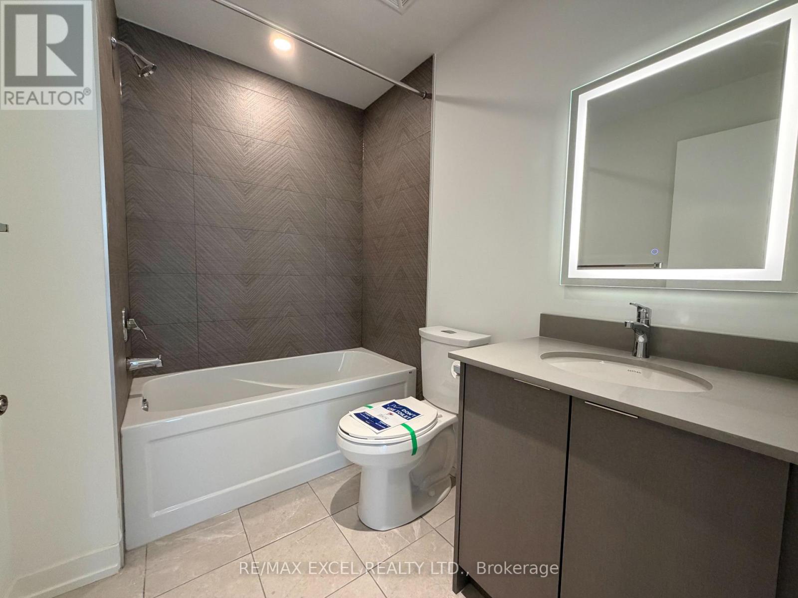 5 - 3069 Pharmacy Avenue, Toronto, Ontario  M1W 2H1 - Photo 18 - E13698020
