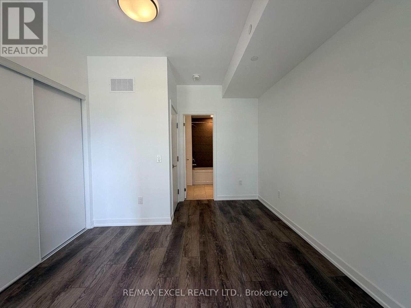 5 - 3069 Pharmacy Avenue, Toronto, Ontario  M1W 2H1 - Photo 32 - E13698020
