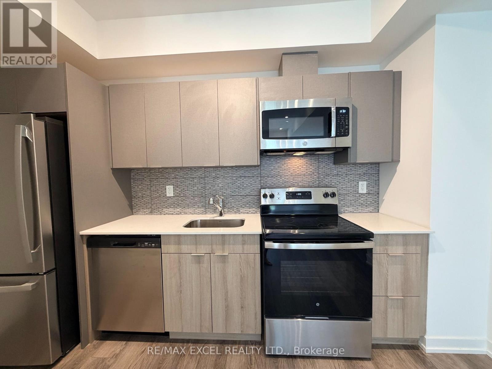 5 - 3069 Pharmacy Avenue, Toronto, Ontario  M1W 2H1 - Photo 5 - E13698020