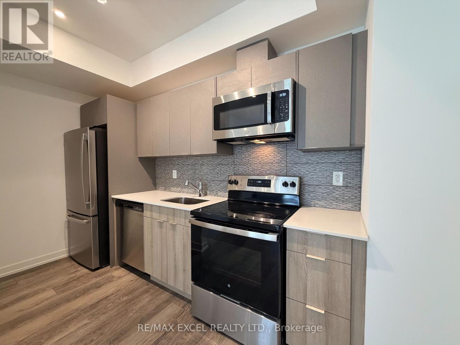 5 - 3069 Pharmacy Avenue, Toronto, Ontario  M1W 2H1 - Photo 6 - E13698020