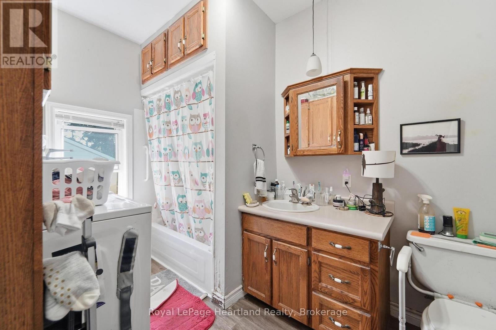 132 Queen Street, Central Huron (Clinton), Ontario  N0M 1L0 - Photo 14 - X13698046