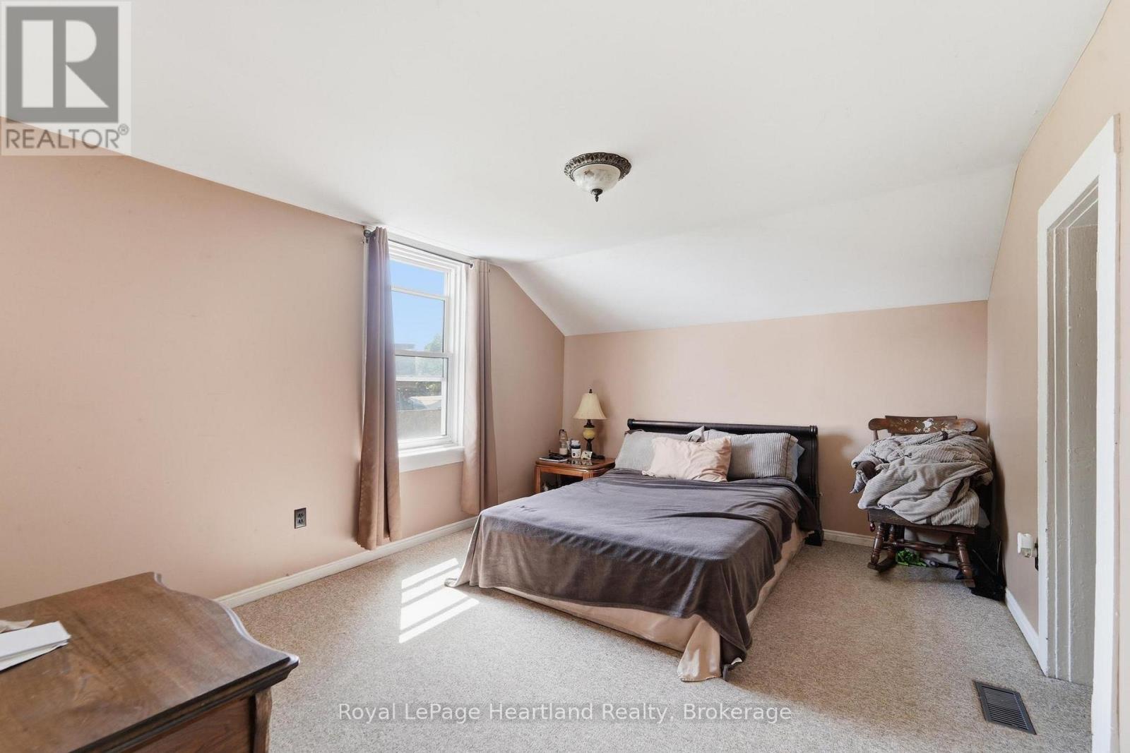 132 Queen Street, Central Huron (Clinton), Ontario  N0M 1L0 - Photo 32 - X13698046