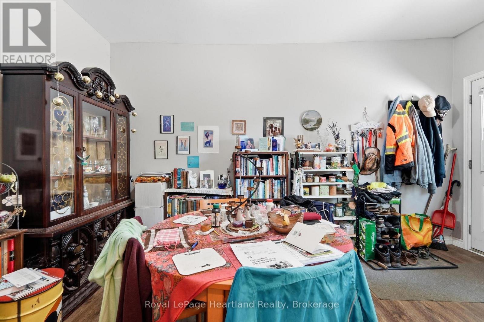 132 Queen Street, Central Huron (Clinton), Ontario  N0M 1L0 - Photo 6 - X13698046