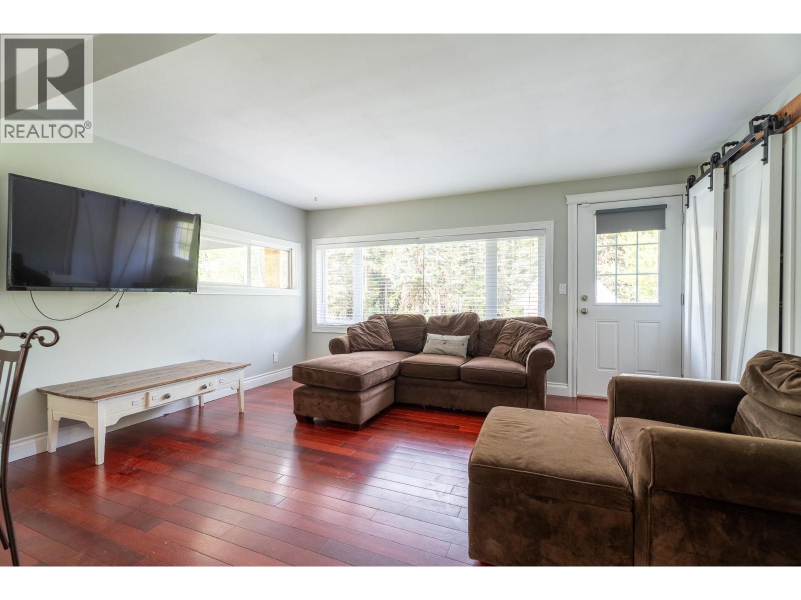 5325 Muermann Road, Prince George, British Columbia  V2K 5V8 - Photo 9 - R3157613