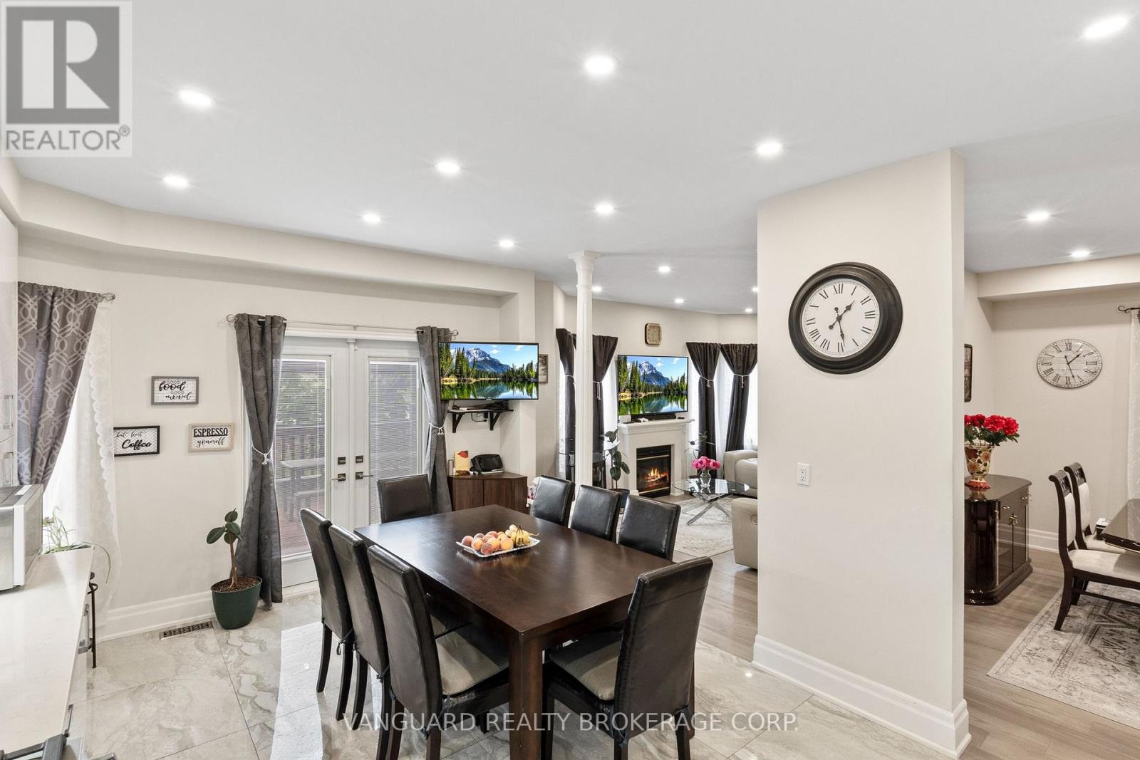 84 Sapphire Drive, Richmond Hill, Ontario  L4S 2E6 - Photo 11 - N13697930