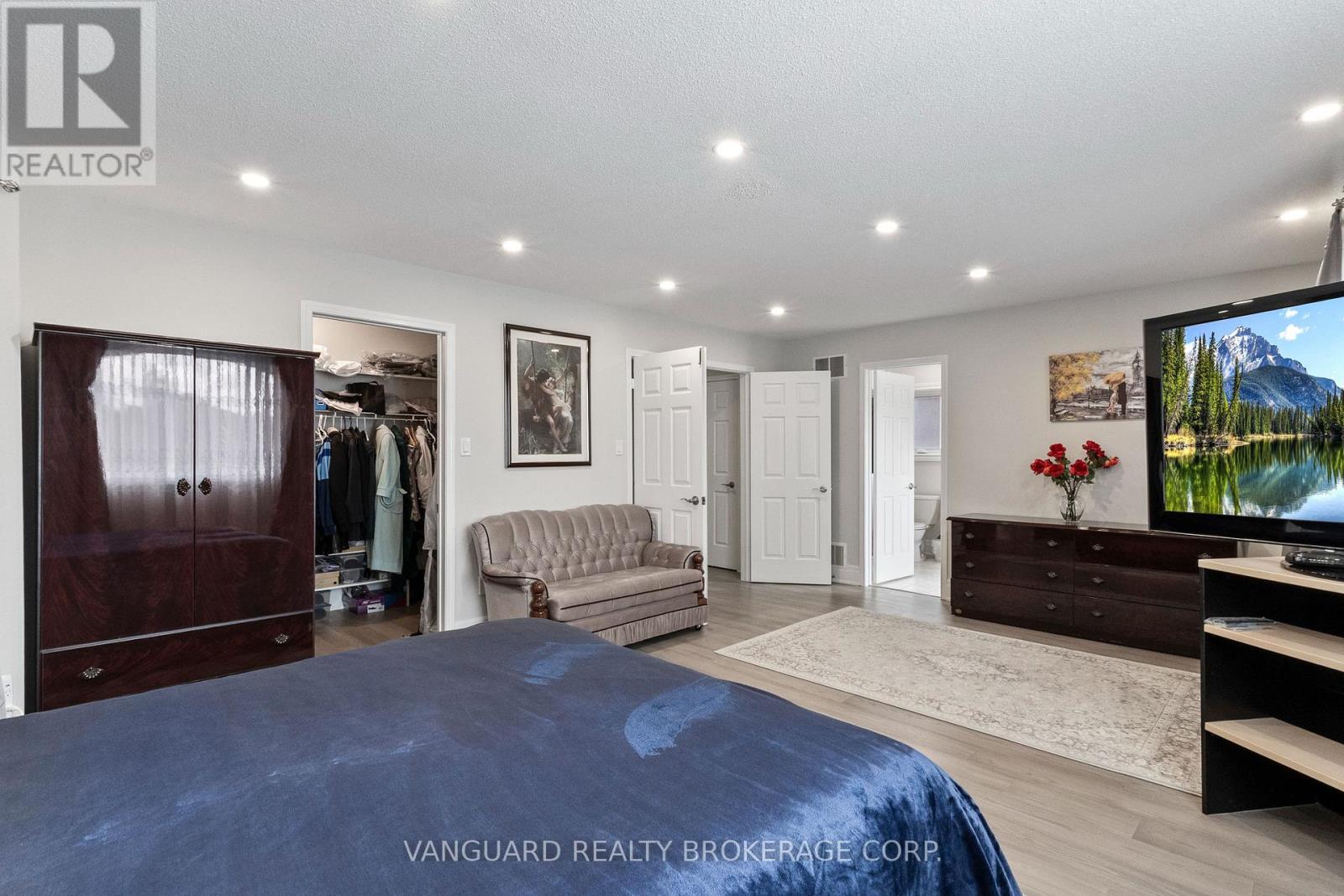 84 Sapphire Drive, Richmond Hill, Ontario  L4S 2E6 - Photo 18 - N13697930