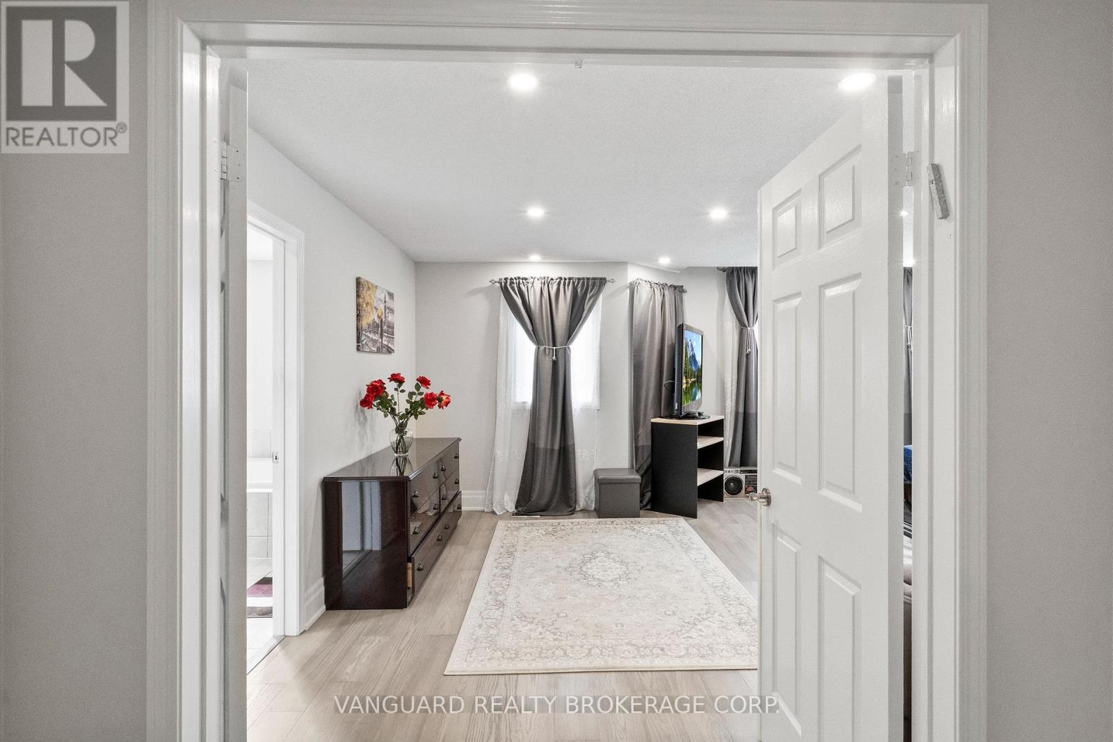 84 Sapphire Drive, Richmond Hill, Ontario  L4S 2E6 - Photo 19 - N13697930
