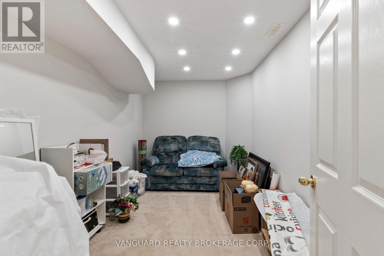 84 Sapphire Drive, Richmond Hill, Ontario  L4S 2E6 - Photo 34 - N13697930
