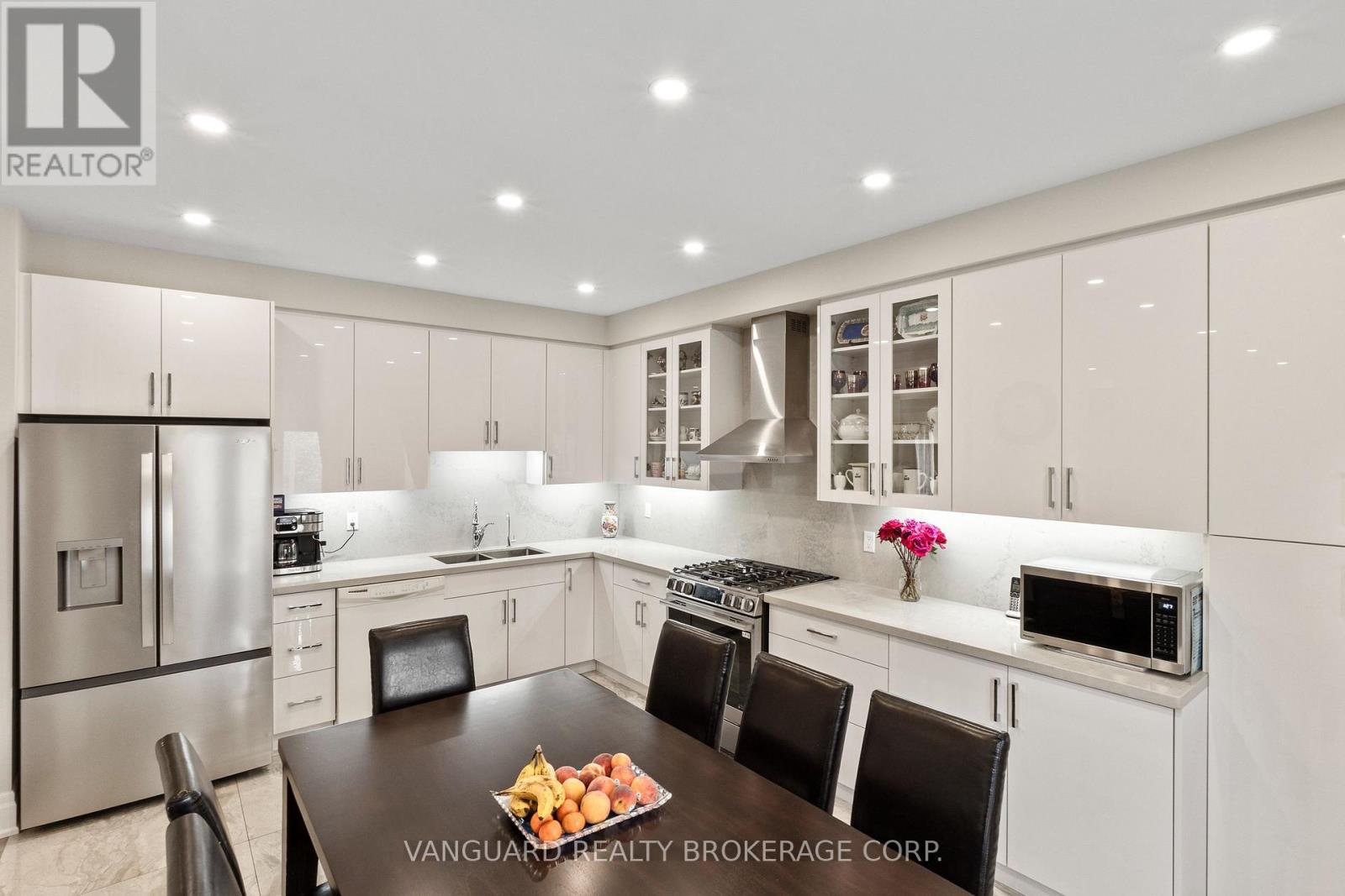 84 Sapphire Drive, Richmond Hill, Ontario  L4S 2E6 - Photo 8 - N13697930