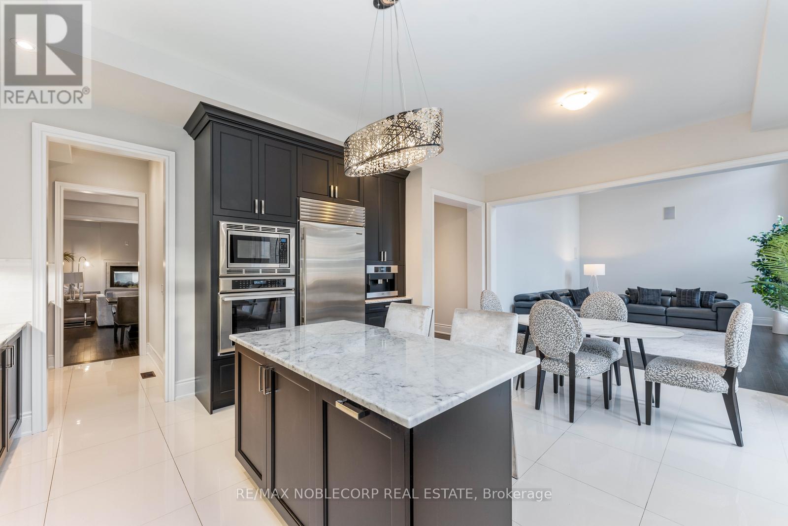91 Woodgate Pines Drive, Vaughan, Ontario  L4H 4A4 - Photo 12 - N13697998