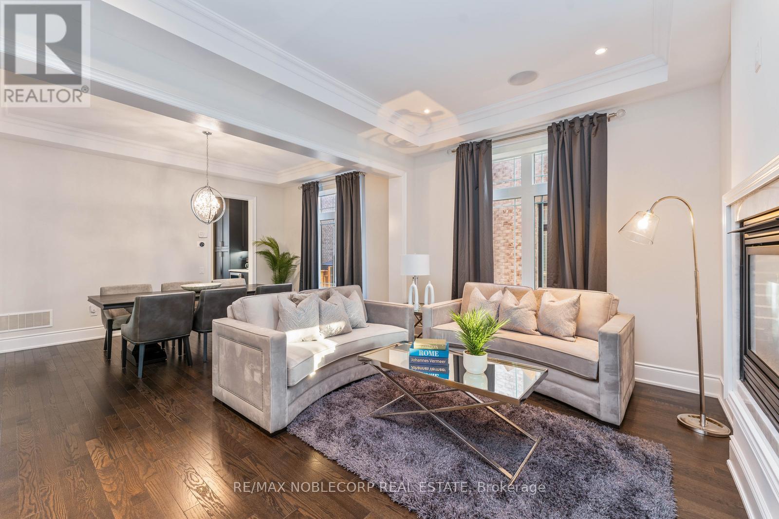 91 Woodgate Pines Drive, Vaughan, Ontario  L4H 4A4 - Photo 5 - N13697998