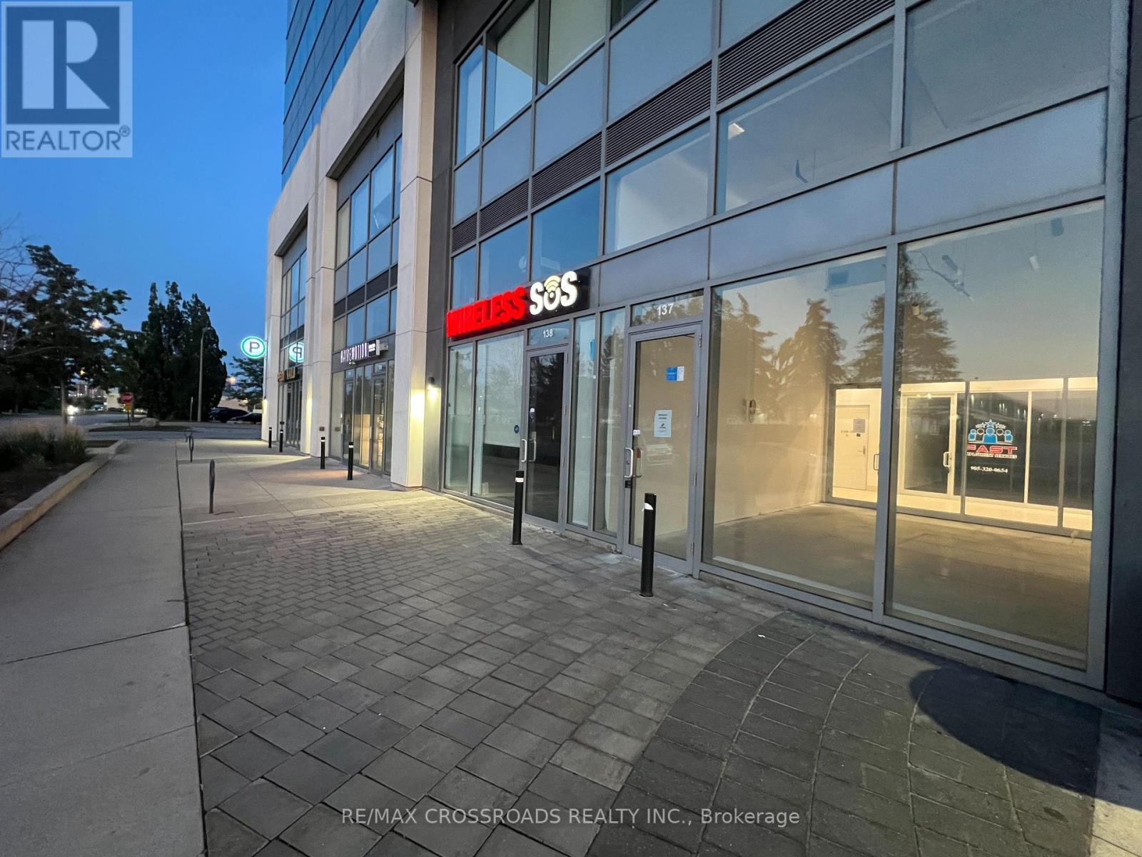 137 - 7777 Weston Road, Vaughan, Ontario  L4L 0G9 - Photo 2 - N13698002