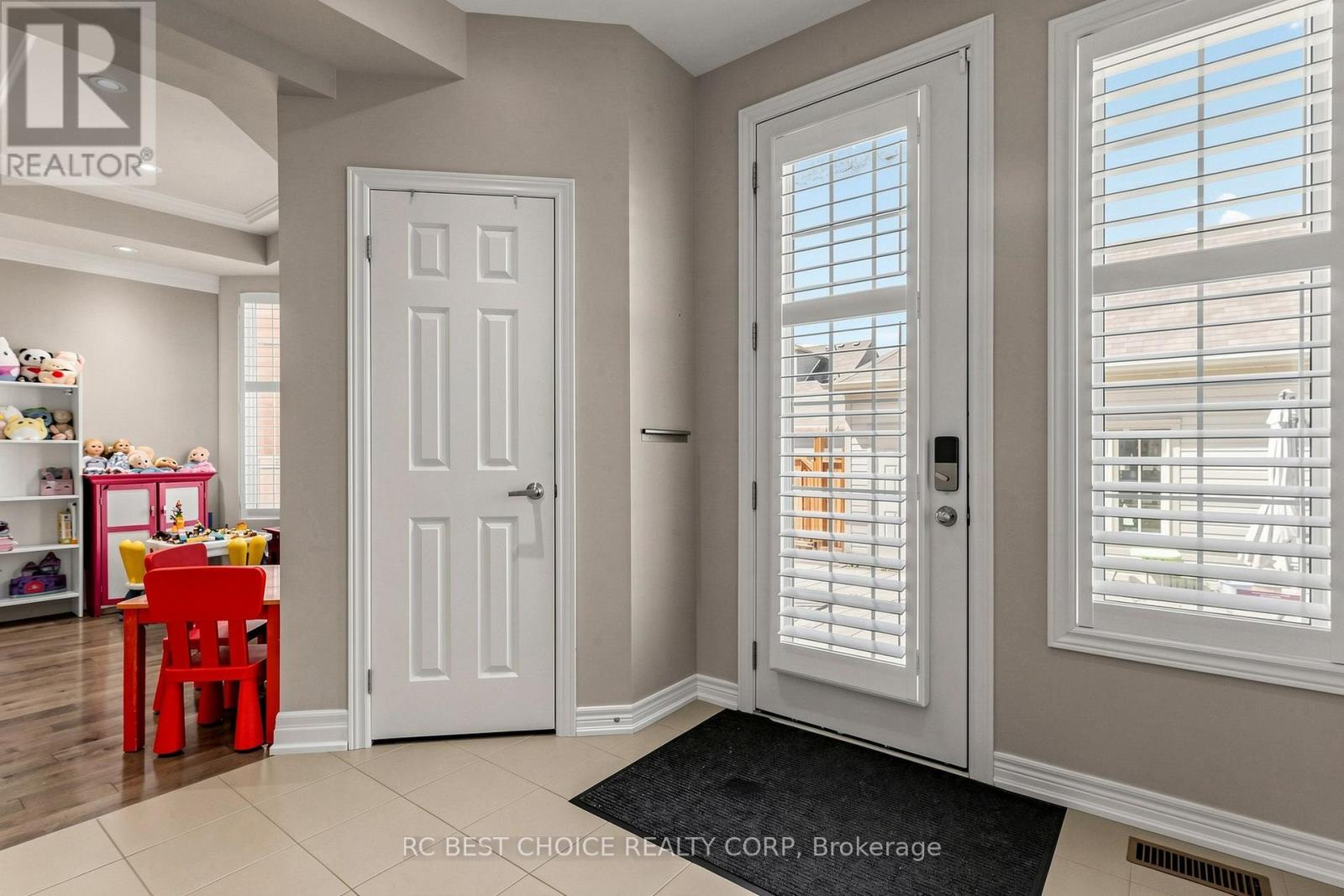18 Chauncey Court, Markham, Ontario  L6B 1H1 - Photo 15 - N13697812