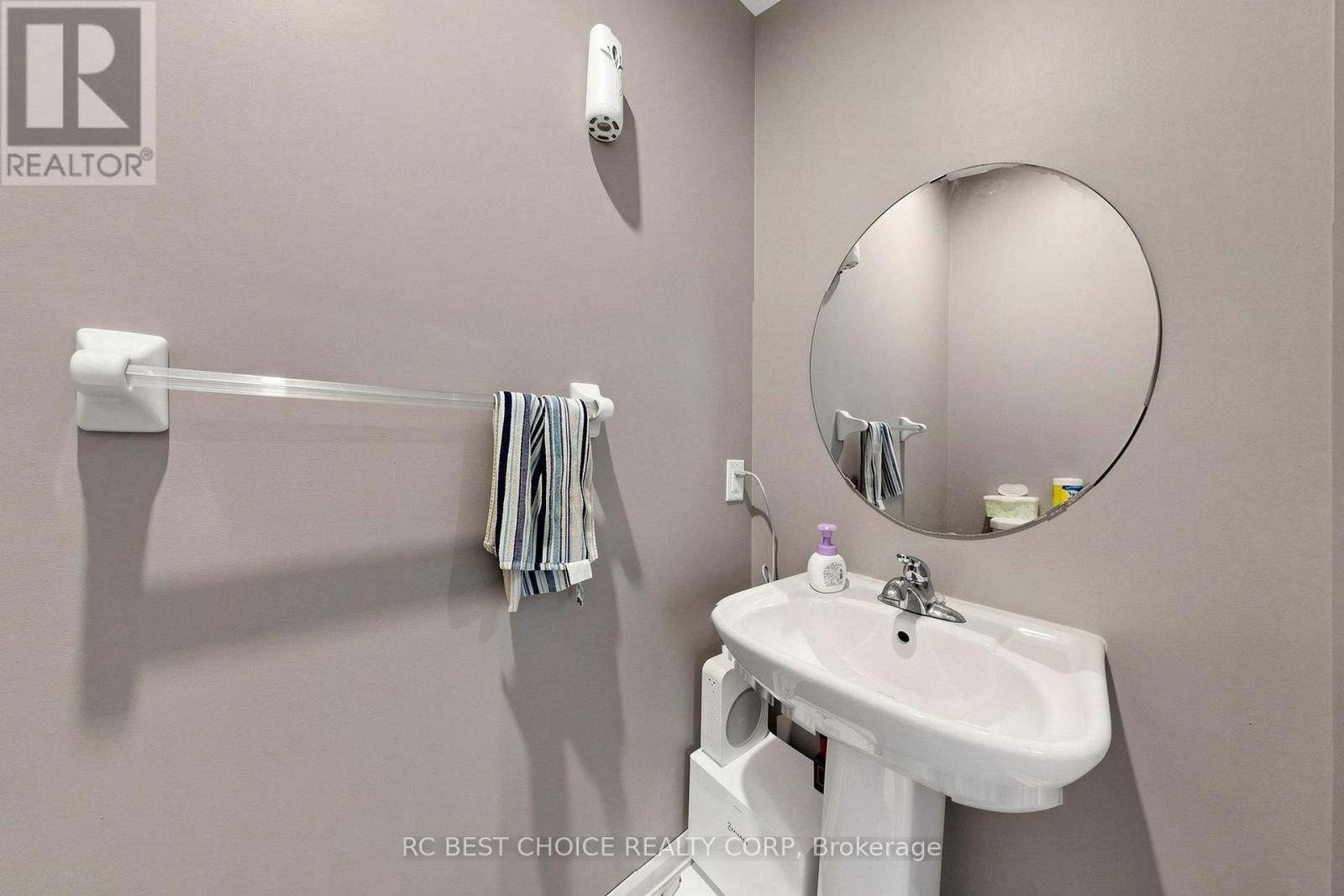 18 Chauncey Court, Markham, Ontario  L6B 1H1 - Photo 19 - N13697812